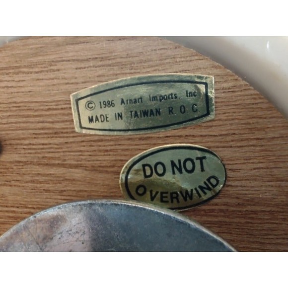 Arnart Imports Porcelain Dancing Couple Figurine Musical 1986 RARE - Picture 5 of 5